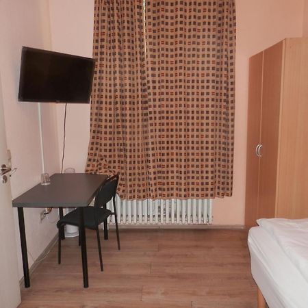 Relax Hotel-Ludwigshafen Экстерьер фото