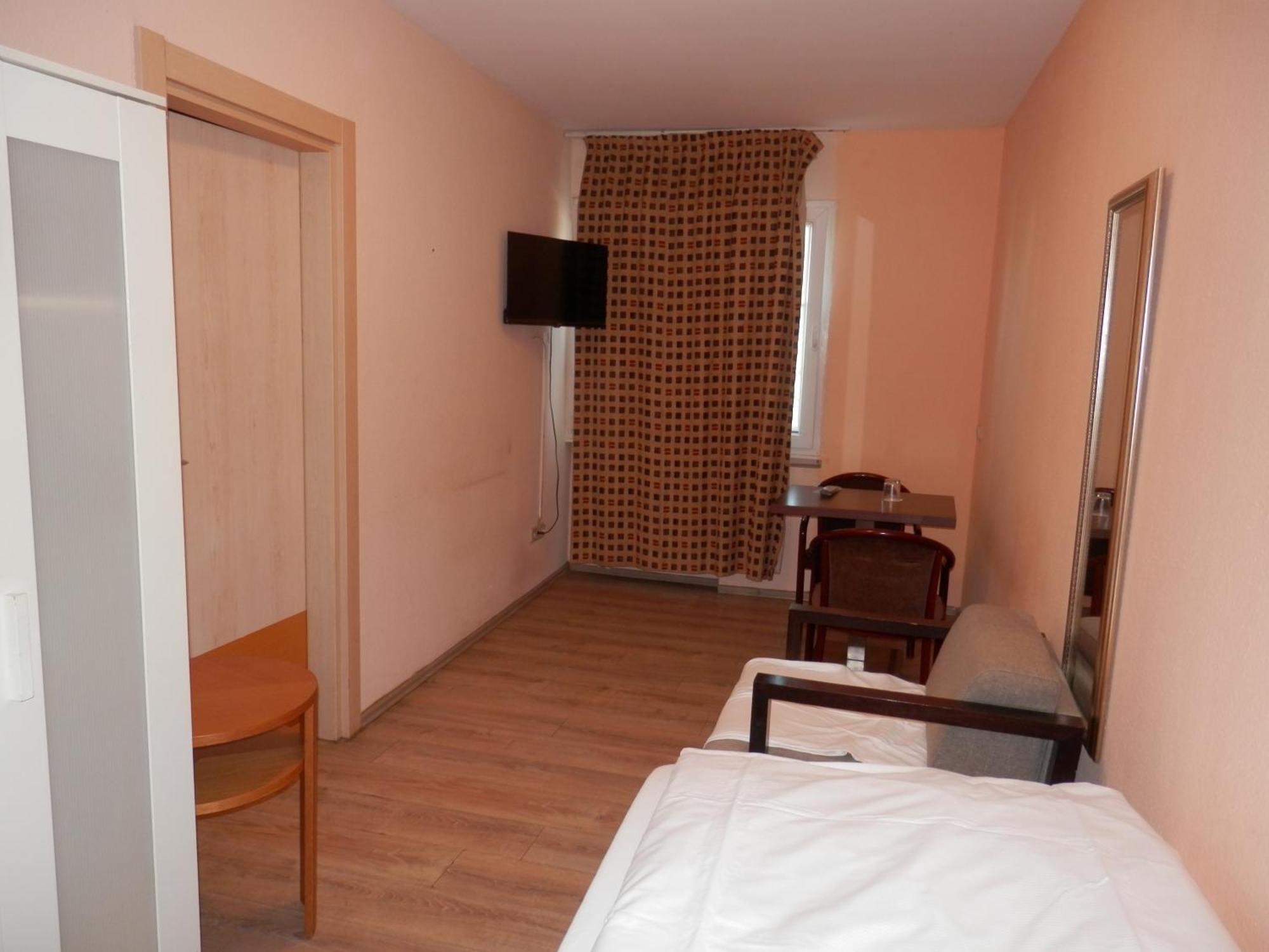 Relax Hotel-Ludwigshafen Экстерьер фото
