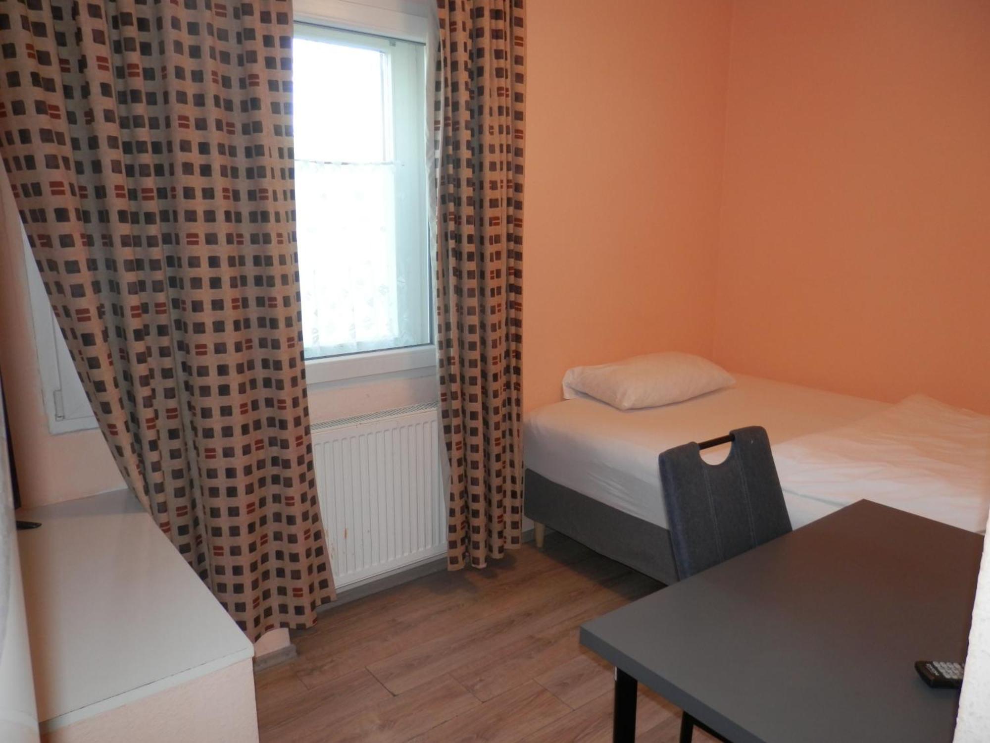 Relax Hotel-Ludwigshafen Экстерьер фото